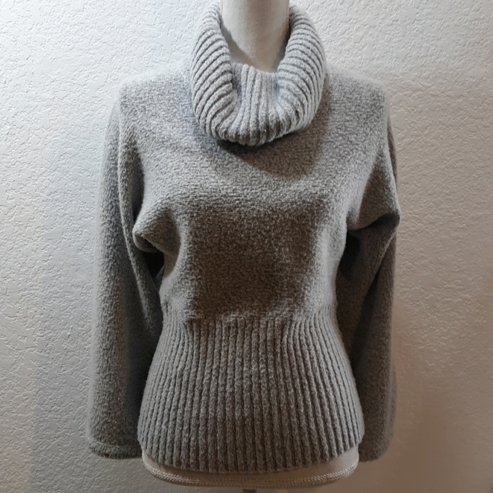 Sweater, Anna, size medium